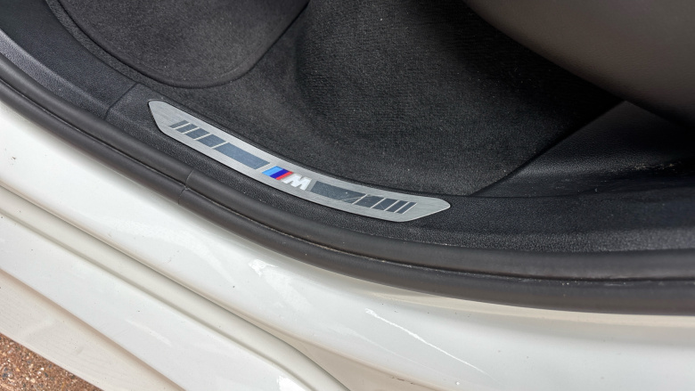 BMW X5 xDrive30d MHT M Sport 5dr Auto Diesel Estate